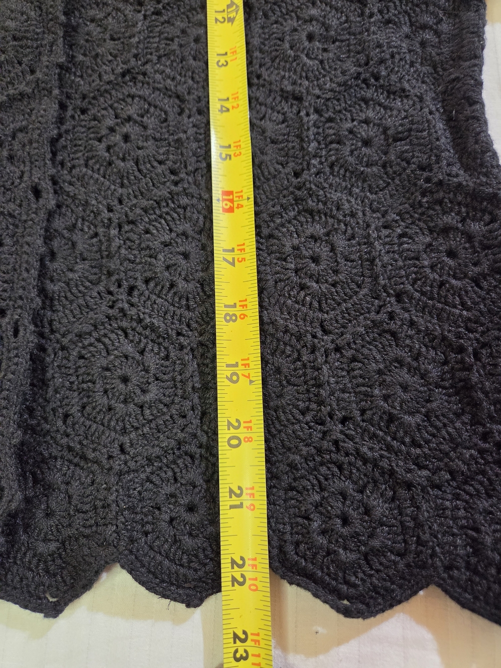 Vintage Tiara Petites Black Women's Black Crochet Knit Button-Front Cardigan - Picture 6 of 7